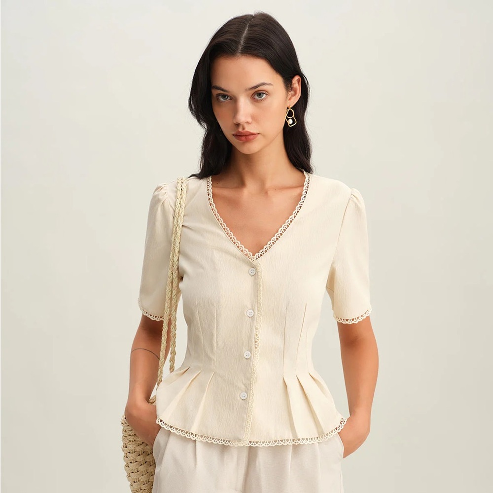 RIHOAS Cream Button-Up Blouse